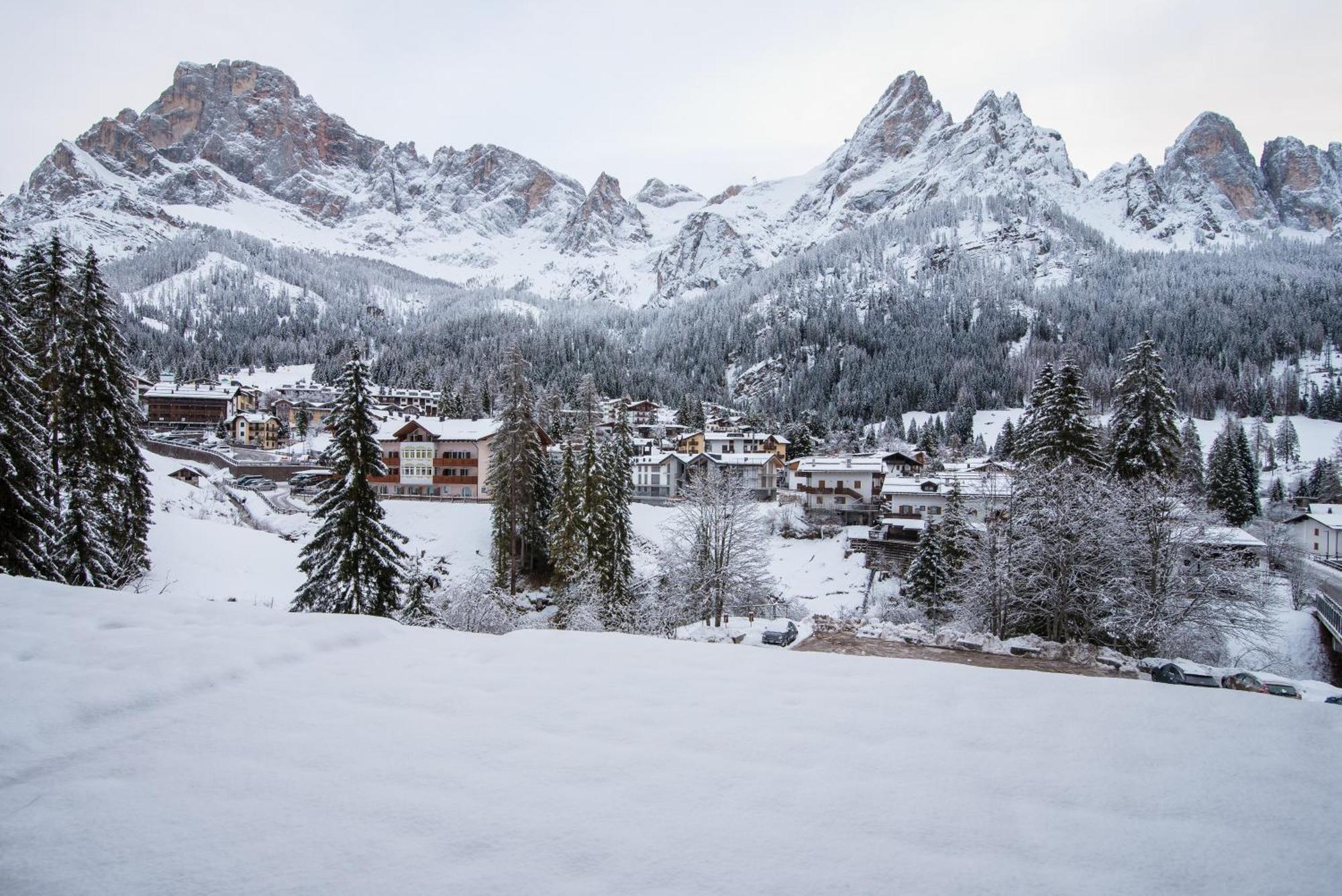 Hotel Colfosco San Martino Di Castrozza Kültér fotó